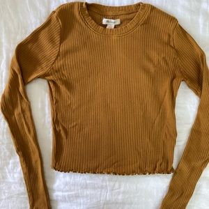 Cropped lettuce edge shirt